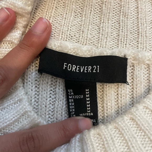 Chunky Wide Ribbed Sweater - Picture 5 of 12